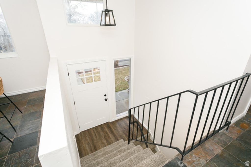 Image 10 of property listing at 11 QUEBEC CIR, Tooele, UT 84074