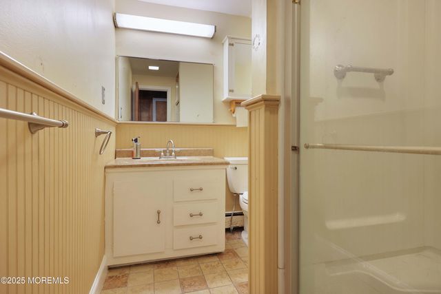 547 Brookside Drive, Toms River, NJ 08753