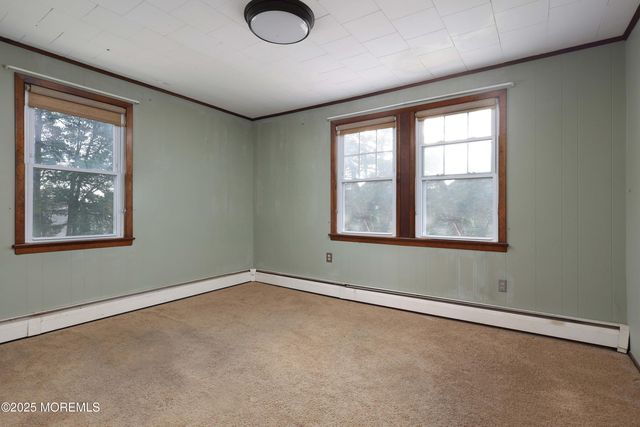 547 Brookside Drive, Toms River, NJ 08753