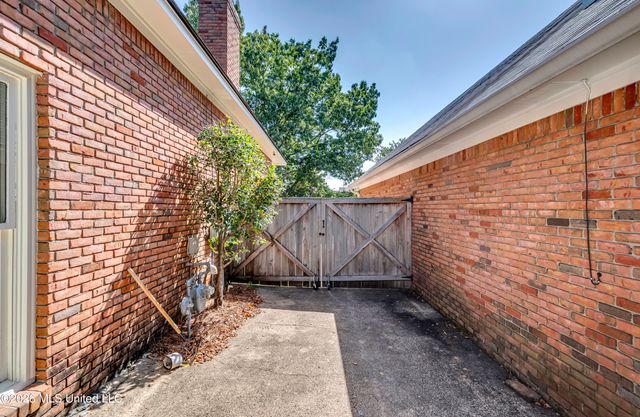 125 Northpointe Parkway, Jackson, MS 39211