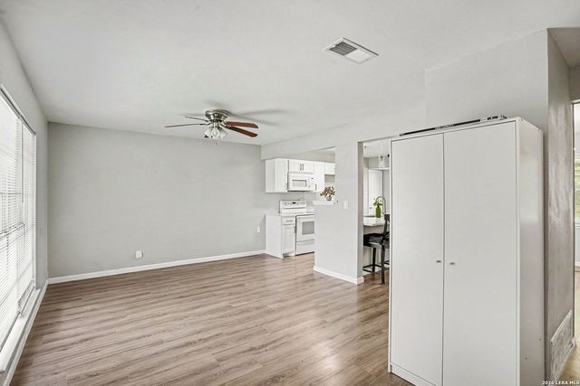 4415 First View Dr, San Antonio, TX 78217