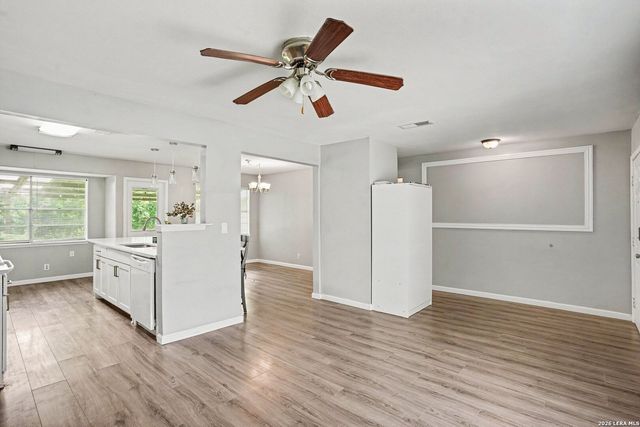 4415 First View Dr, San Antonio, TX 78217