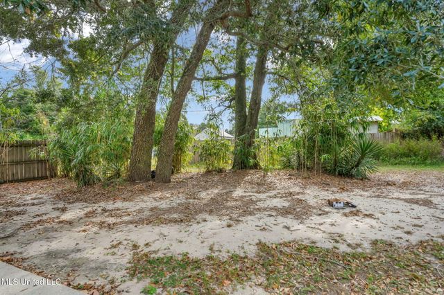 633 23rd Street, Gulfport, MS 39501