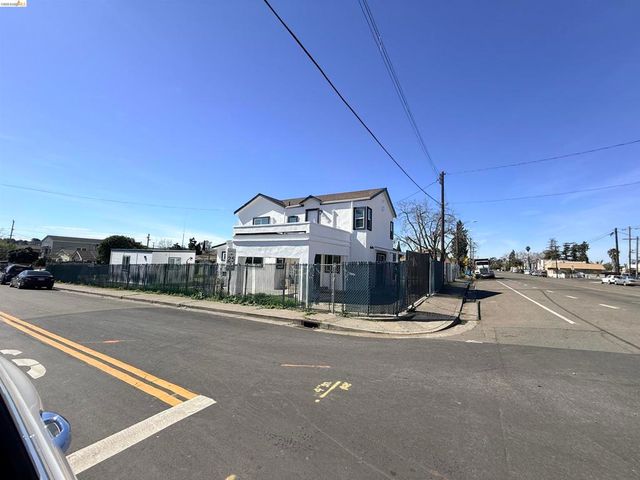 321 Benicia Rd, Vallejo, CA 94590