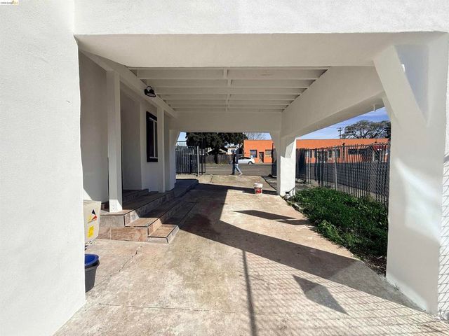 321 Benicia Rd, Vallejo, CA 94590