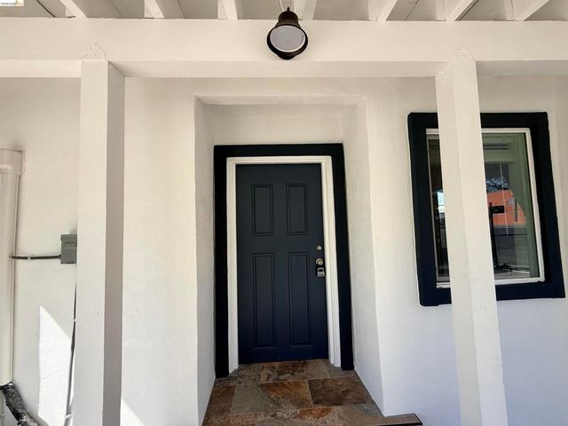 321 Benicia Rd, Vallejo, CA 94590