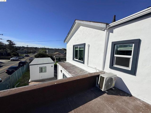 321 Benicia Rd, Vallejo, CA 94590