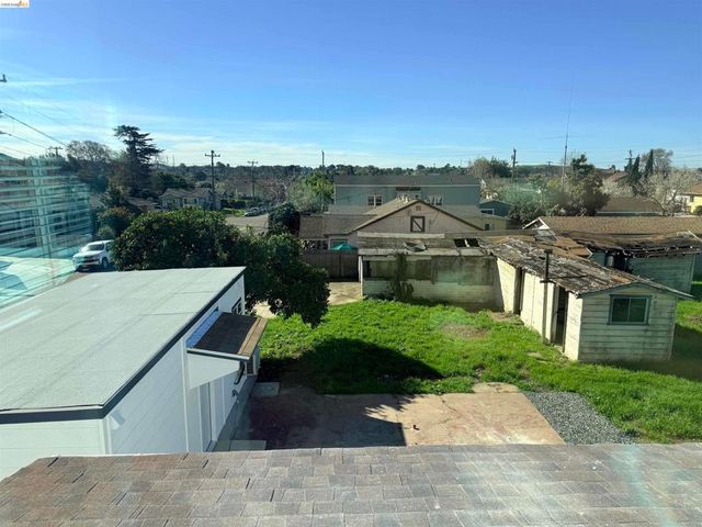 321 Benicia Rd, Vallejo, CA 94590
