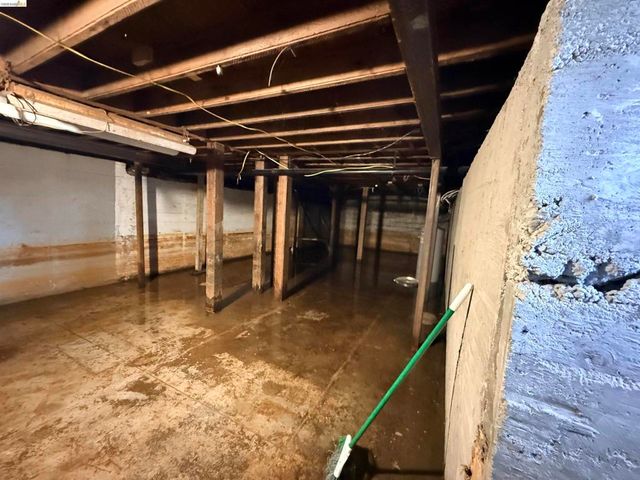 321 Benicia Rd, Vallejo, CA 94590