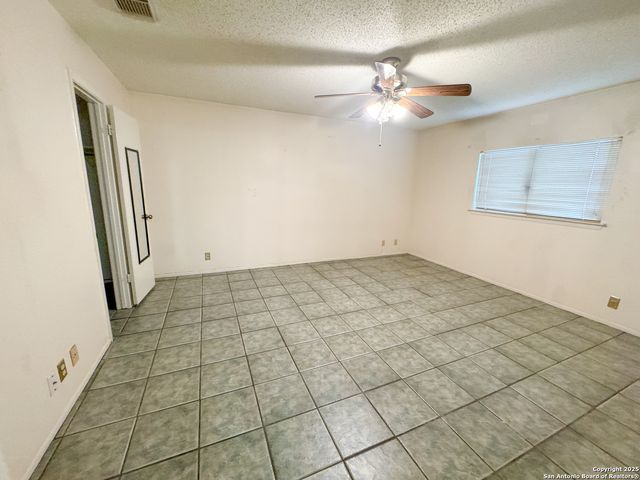9102 Roquefort, San Antonio, TX 78250