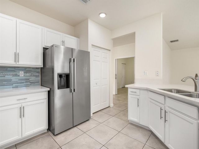 3577 W 106th Ter, Hialeah, FL 33018