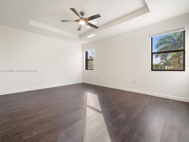 3577 W 106th Ter, Hialeah, FL 33018
