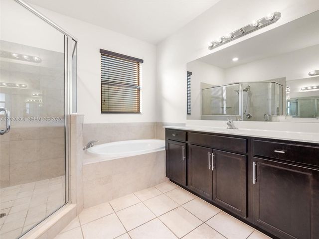 3577 W 106th Ter, Hialeah, FL 33018