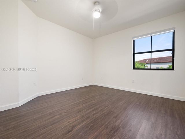 3577 W 106th Ter, Hialeah, FL 33018