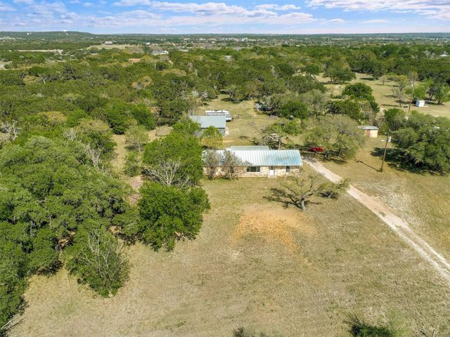801 Live Oak TRL, Liberty Hill, TX 78642