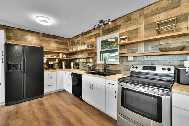 801 Live Oak TRL, Liberty Hill, TX 78642