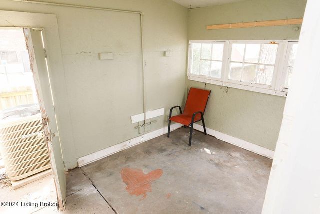 208 Pope St, Louisville, KY 40206