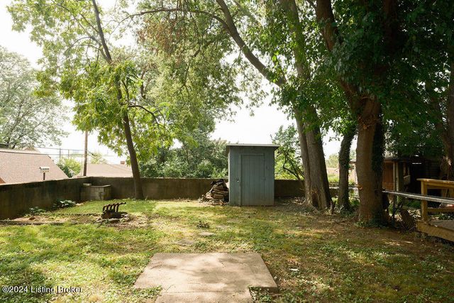 208 Pope St, Louisville, KY 40206