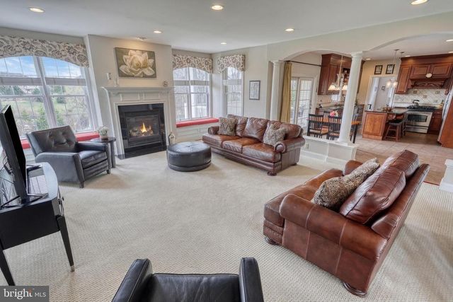 111 TURTLE HOLLOW DR, Lewisberry, PA 17339