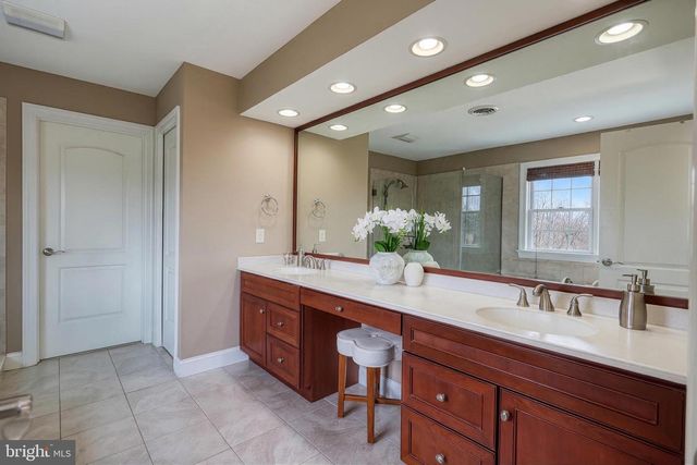 111 TURTLE HOLLOW DR, Lewisberry, PA 17339