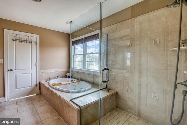 111 TURTLE HOLLOW DR, Lewisberry, PA 17339