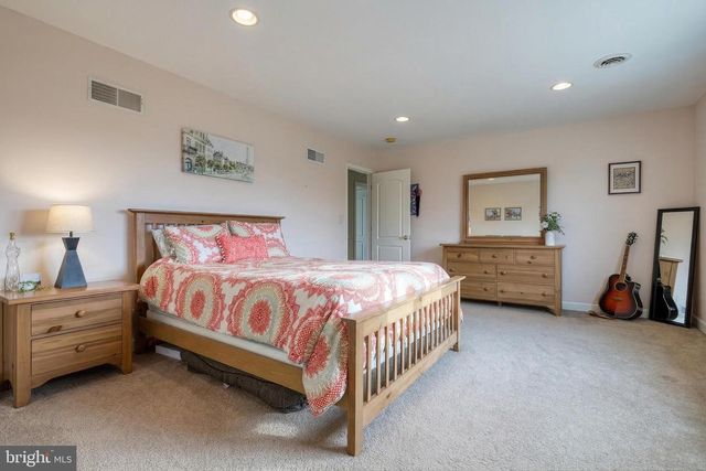 111 TURTLE HOLLOW DR, Lewisberry, PA 17339