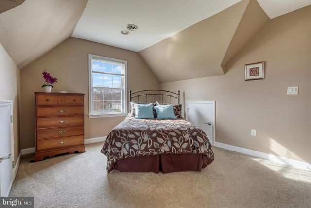 111 TURTLE HOLLOW DR, Lewisberry, PA 17339