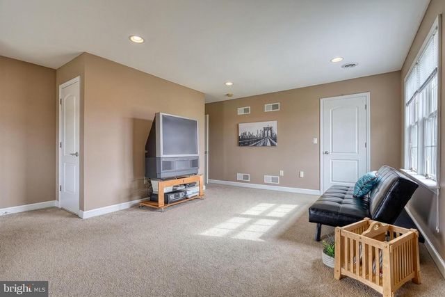 111 TURTLE HOLLOW DR, Lewisberry, PA 17339