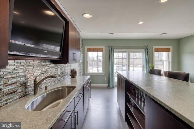 111 TURTLE HOLLOW DR, Lewisberry, PA 17339