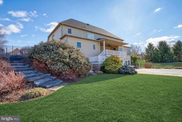 111 TURTLE HOLLOW DR, Lewisberry, PA 17339