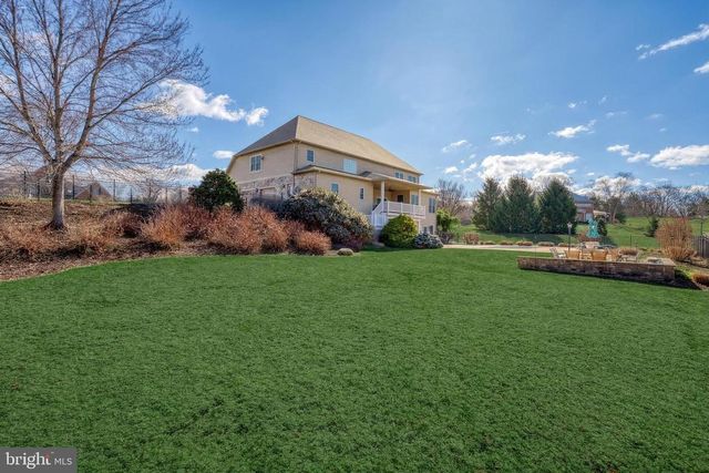 111 TURTLE HOLLOW DR, Lewisberry, PA 17339