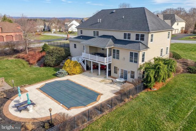 111 TURTLE HOLLOW DR, Lewisberry, PA 17339