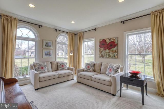 111 TURTLE HOLLOW DR, Lewisberry, PA 17339