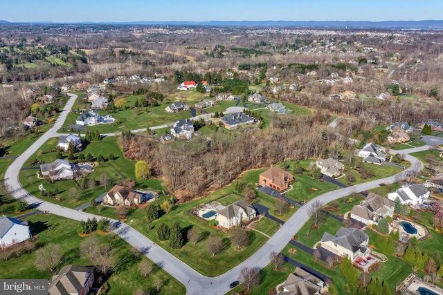 111 TURTLE HOLLOW DR, Lewisberry, PA 17339