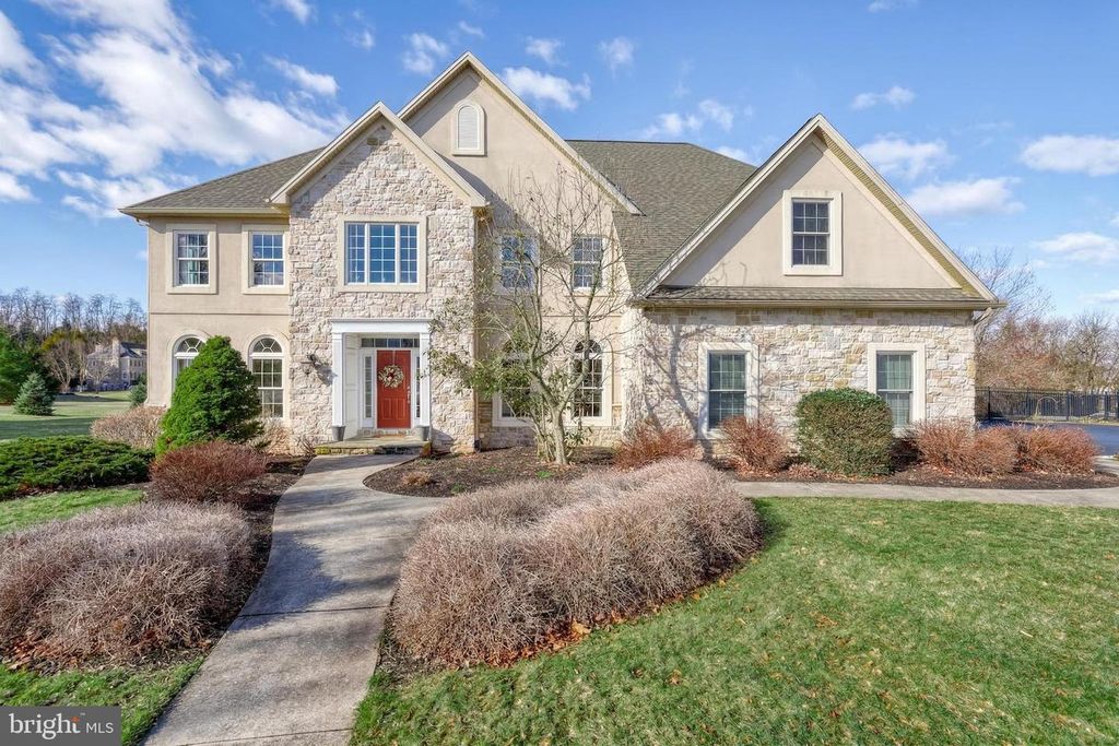 111 TURTLE HOLLOW DR, Lewisberry, PA 17339