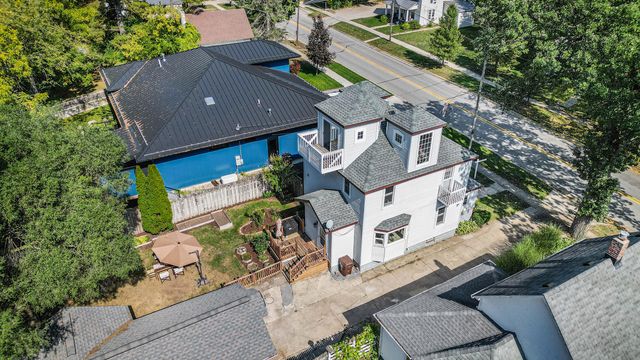 315 N Main Street NE, Rockford, MI 49341