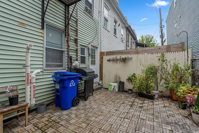 60 Marion St, Boston, MA 02128