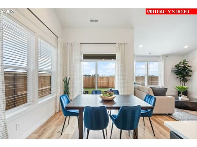 16477 Se Pacific Crest Trail Pl 760, Happy Valley, OR 97086