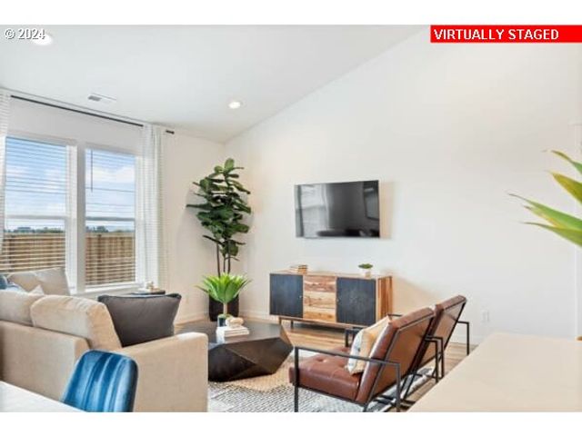 16477 Se Pacific Crest Trail Pl 760, Happy Valley, OR 97086