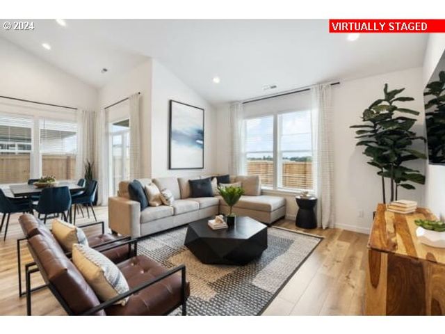 16477 Se Pacific Crest Trail Pl 760, Happy Valley, OR 97086