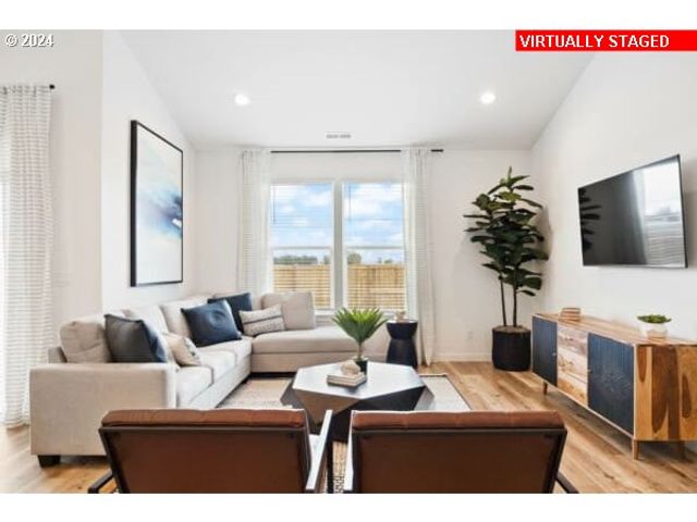 16477 Se Pacific Crest Trail Pl 760, Happy Valley, OR 97086