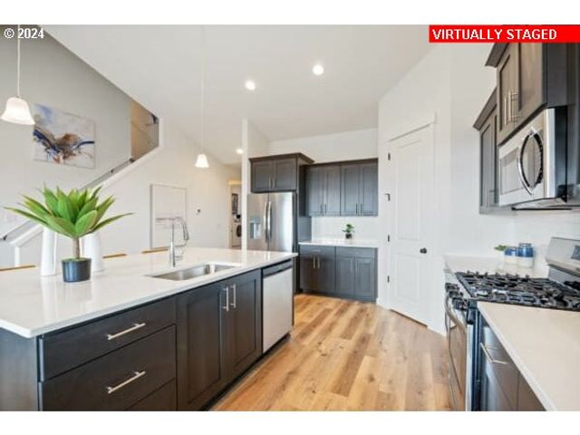 16477 Se Pacific Crest Trail Pl 760, Happy Valley, OR 97086