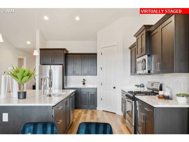 16477 Se Pacific Crest Trail Pl 760, Happy Valley, OR 97086