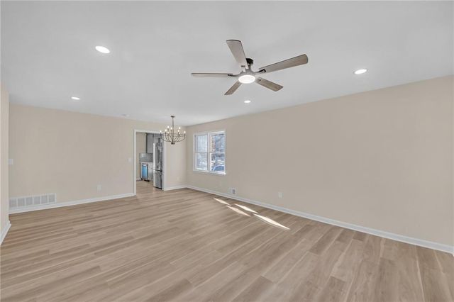 122 W South Street, Canton, GA 30114