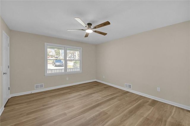 122 W South Street, Canton, GA 30114