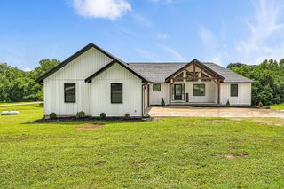 1286 East 415th Road, Bolivar, MO 65613