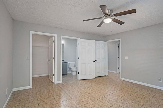 2102 Par Three Way, Lithonia, GA 30038