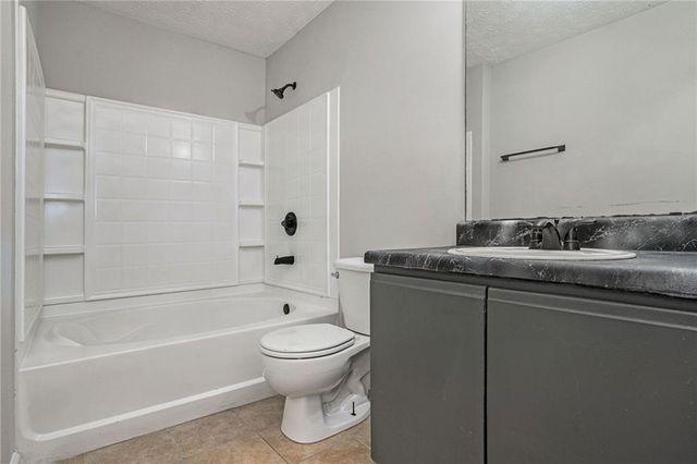 2102 Par Three Way, Lithonia, GA 30038