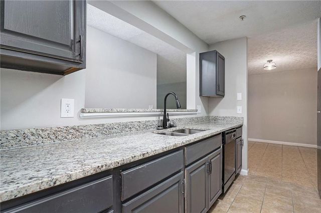 2102 Par Three Way, Lithonia, GA 30038