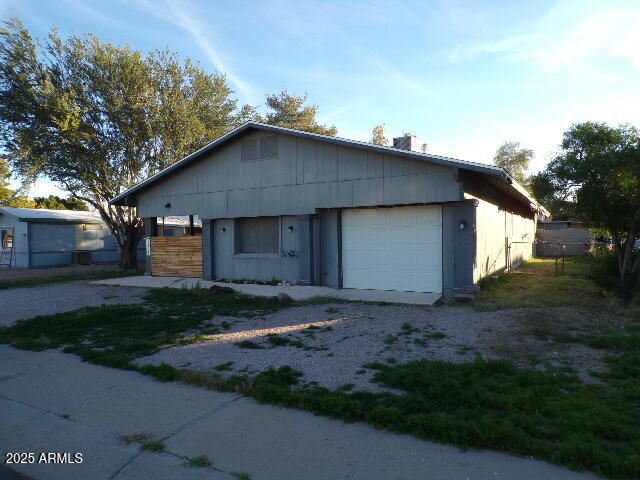 1709 S LAWSON Drive, Apache Junction, AZ 85120